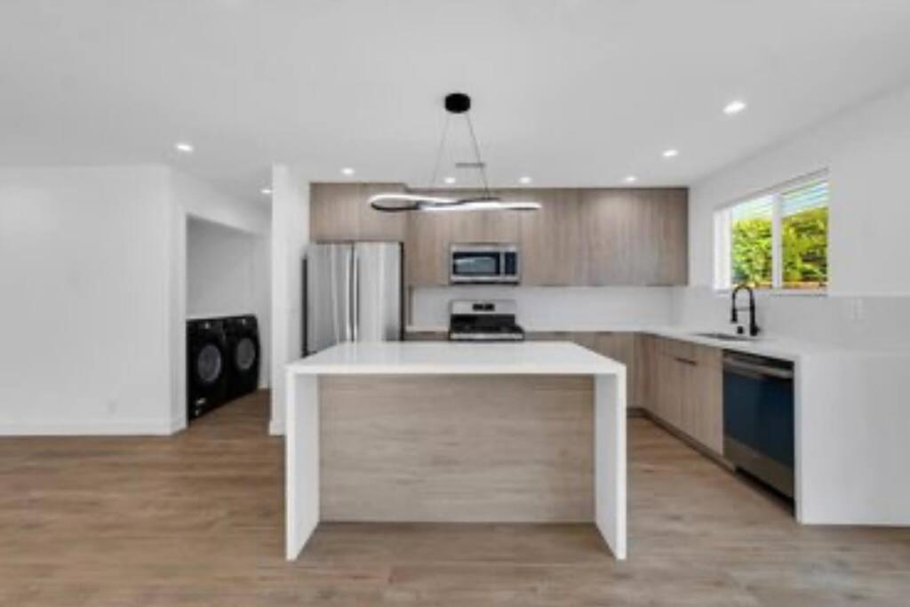 Villa Brand New Remodeled